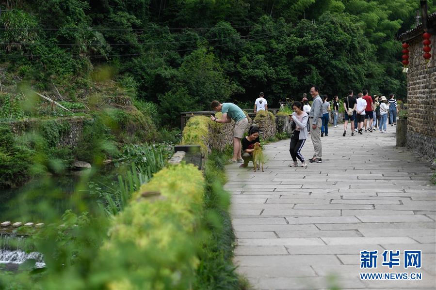 ����ᣩ��6�� ����롱ɽ����촴��������