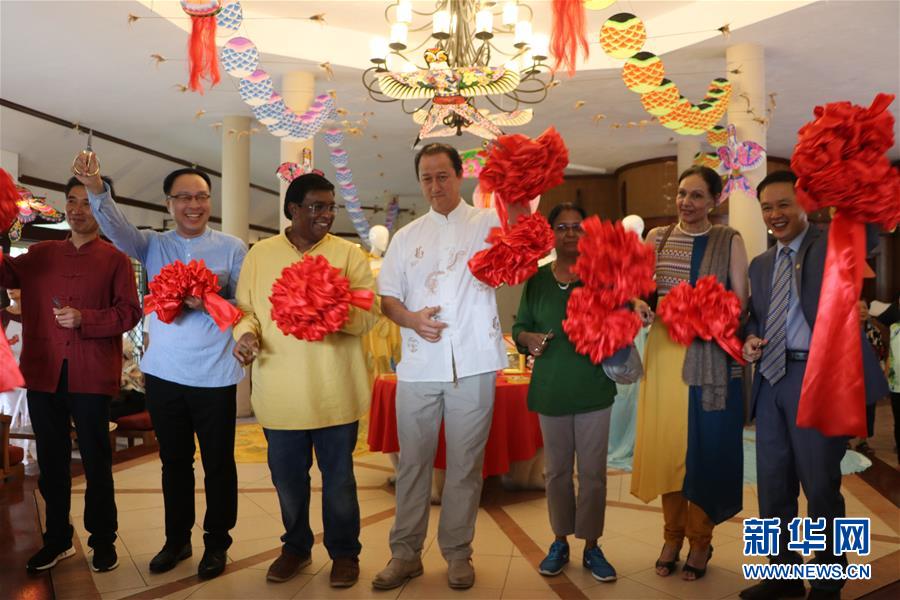 ��XHDW����3��Ϋ������չ���Ļ�����������ë����˹����