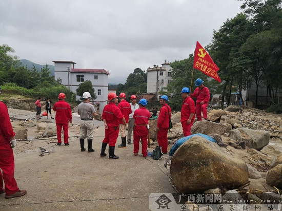 全州县党员干部带领群众“6·9”抗洪抢险纪实
