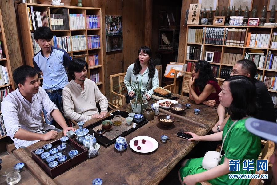 ��ͼƬ���£���5��һ���Ŵ�ġ����ո��ˡ�