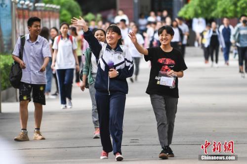 2019高考成績即將陸續公布 多地披露閱卷過程