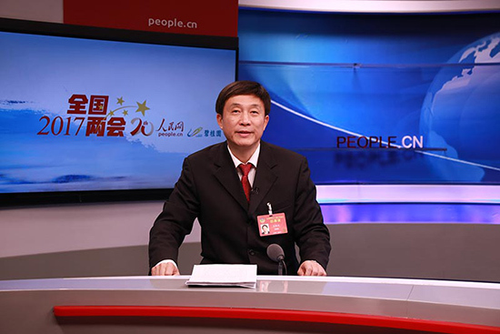 全国政协委员,江苏省政协副主席,南京师范大学副校长朱晓进(白鸿斌