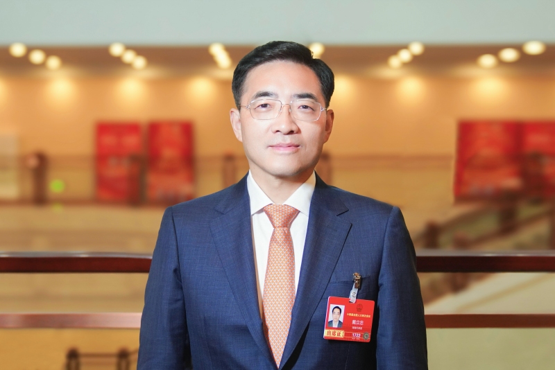 全国人大代表戴立忠：加快推进“AI+医疗”赋能全民健康数智化建设
