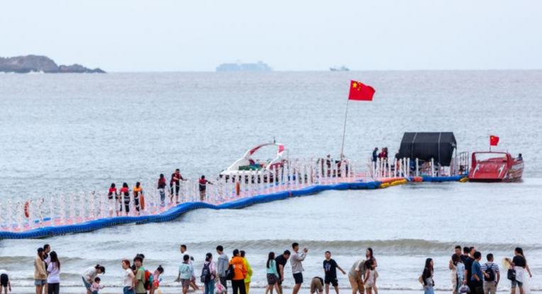 浙江舟山:碧海金沙引客来