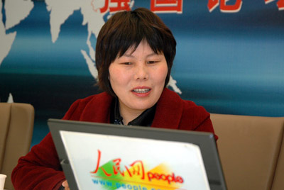 全国人大代表,金华市赤松镇中心小学校长方青做客强国论坛照片