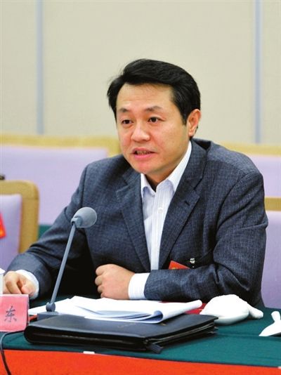 彭友东代表:建设和谐富裕美丽石嘴山