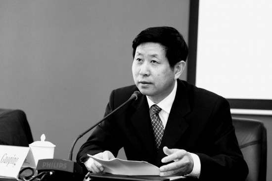 转变经济发展方式的着力点访上海市委党校常务副校长王国平