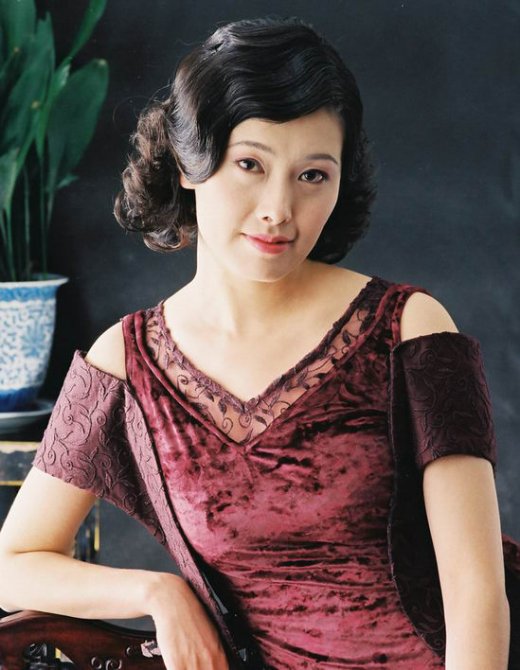 《橘子红了》二奶奶