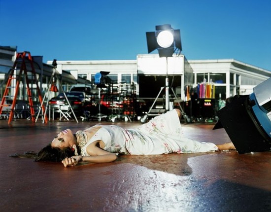 鲜活生命的陨落:女性最美"消亡"瞬间(组图)【29】