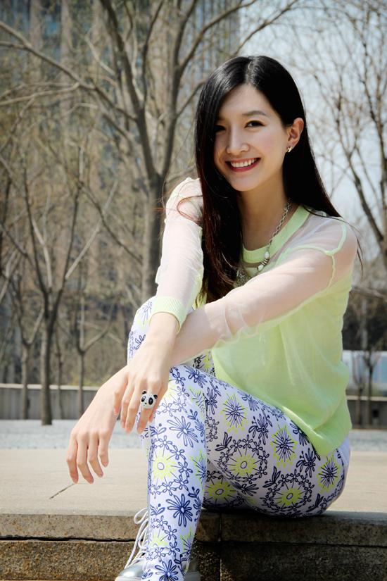 《致青春》阮莞恬静秀美照(组图)【6】