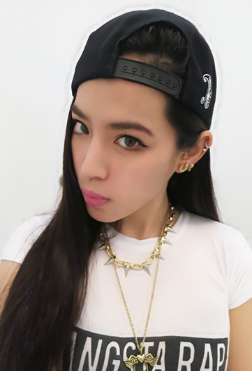 吴建豪富豪女友美艳家居照曝光两人相恋多年