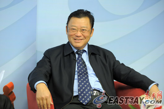 松江区委书记盛亚飞谈松江家庭农场发展.