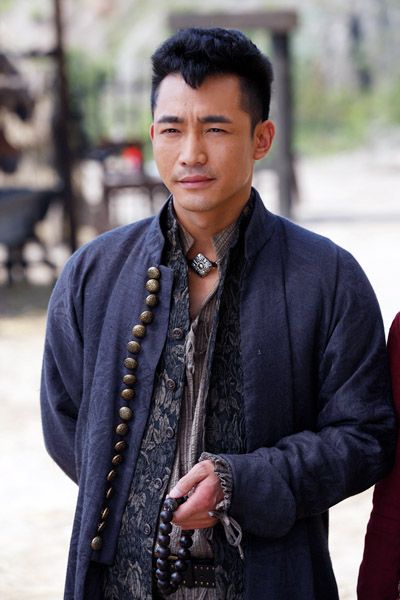 言杰加盟《匹夫英雄》 "神算子"上演"无间道"