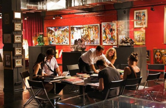 看了让人脸红心跳的莫斯科情色博物馆(图)【11】