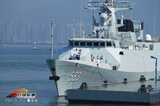 组图:港内拍摄056轻型护卫舰进驻厦门夜景【4】