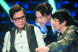 疑有意攻击曾一鸣揭罗大佑节目戴有色眼镜框图