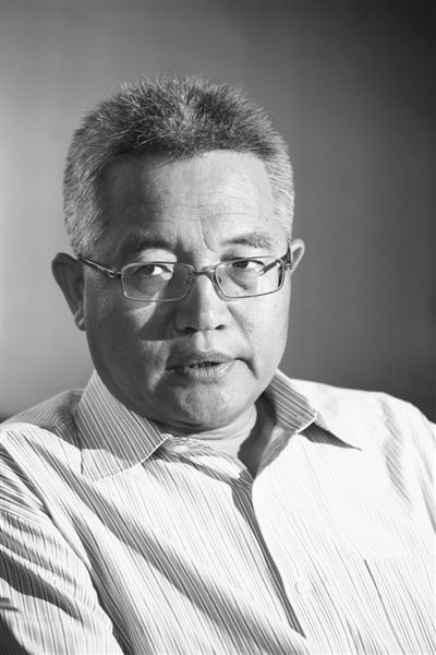 经济学教授张维迎 废除高考解决不了教育问题