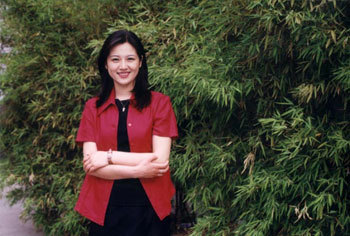 央视美女主播王欢患癌去世 圈内人士怀念(图)