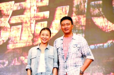 执导,荧屏硬汉胡军,多面女星柯蓝,老戏骨冯恩鹤,陈锐,佟凡,霍亚明