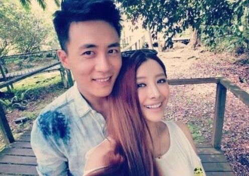 杜淳晒与正牌女友合影秀恩爱回击劈腿传闻图