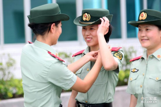 广州武警文工团图片