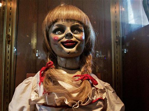 《招魂》首映获北美票房冠军 恐怖片人气回归