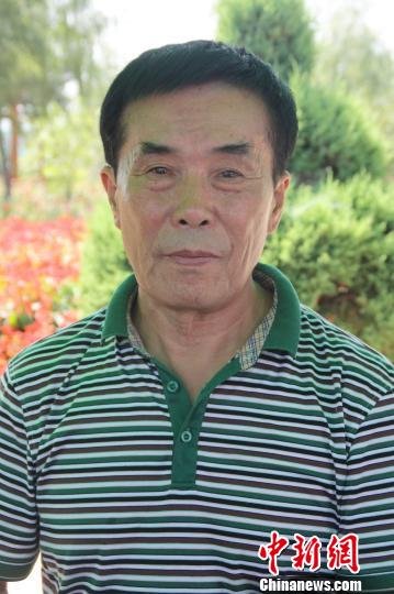 何庆魁称赵本山未请他写剧本一年见面一二次