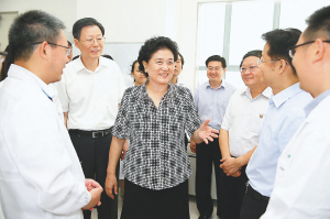 刘延东强调:推动科技成果产业化 提升新兴产业集聚度--新闻报道-人民网