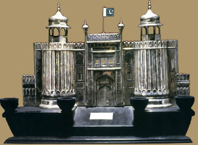 拉合尔,是印度河流域有二千多年历史的古城,在莫卧儿王朝时期达到全盛