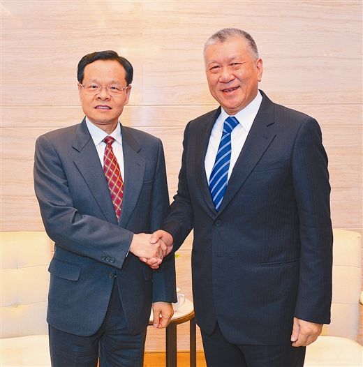 陈武在澳门会见全国政协副主席何厚铧