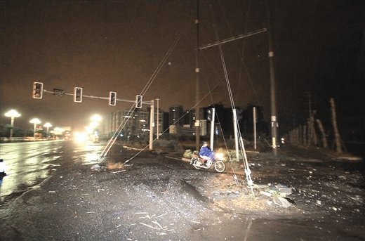 广西一名大学生酒后骑车被接地钢丝割下头颅图