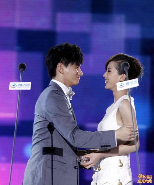 吴奇隆刘诗诗恋情公开 深挖100个"隆诗恋"最甜蜜瞬间【10】