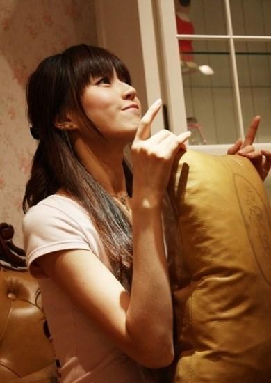 深大"甜蜜校花"温健婷新旧照对比 褪去青涩尽显优雅(组图)【11】