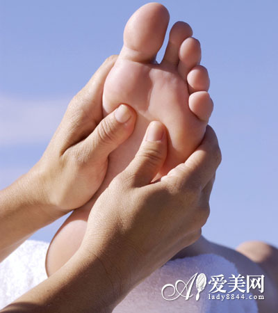 手脚冰凉易患癌7招调理做回暖女人10