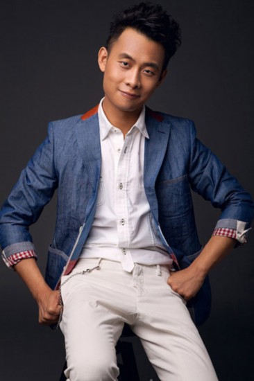 张译,颠覆以往在军旅题材的正义形象,首次挑战亦正亦邪的角色"石小猛"