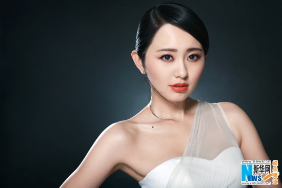 女星有沟必火:杨幂柳岩乳沟孙俪锁骨沟(图)【17】