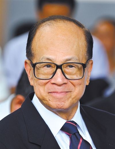 再抛内地物业 李嘉诚套现超20亿