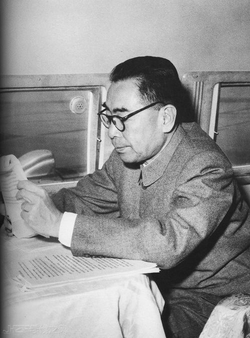 周恩来总理"私房照 30个经典的瞬间【19】