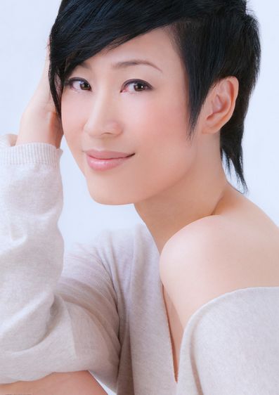 女大学生怀疑男研究生尾随偷拍，两件事有本质区别，你怎么看？