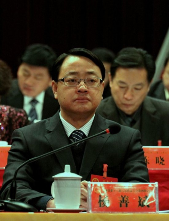 原标题:县十六届人大四次会议开幕   1月12日上午,当涂县第十六届