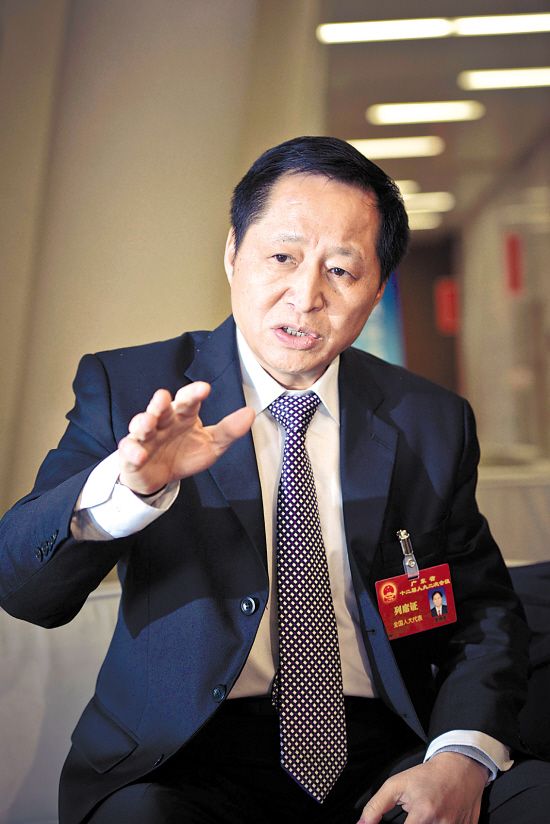 罗伟其:生均经费全国垫底广东有难处