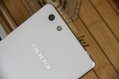 oppor1拍照对比iphone5s