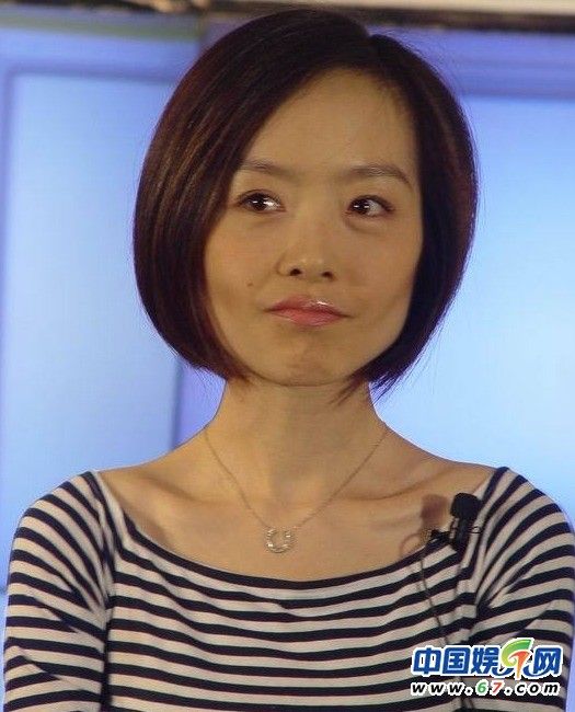 "央视女神"网络走红 新旧女主播正面pk【21】