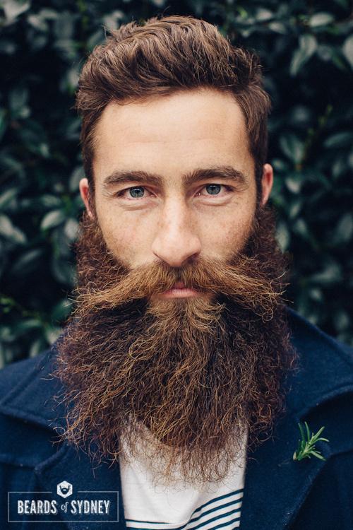 澳大利亚男子100万美元出售自己胡子