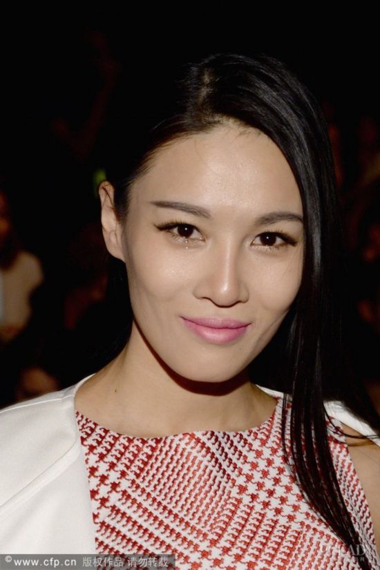 挑对眉型很关键女星粗眉style差异大