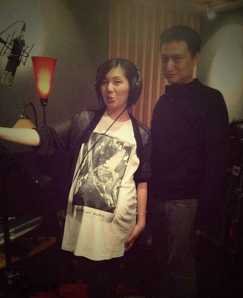 女星超美孕照:李湘躺浴缸搞怪 孙俪蒋勤勤李小璐性感【27】