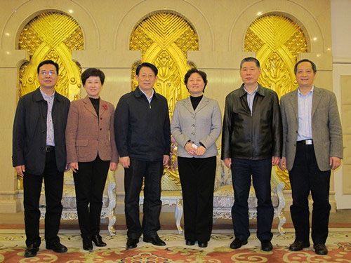 据上海侨联网站消息,3月17日,中国侨联副主席康晓萍,中国侨联文化交流