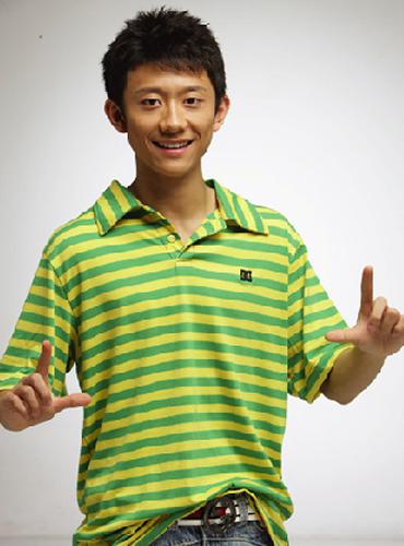 张一山:饰演家有儿女中的刘星,因长相酷似夏雨而且在电视剧中的