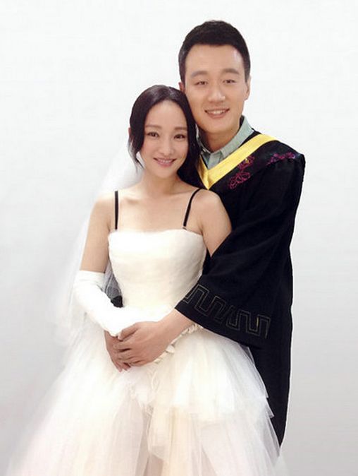 佟大为周迅婚纱照曝光 遭到网友调侃(图)