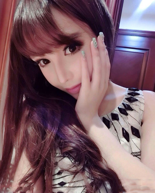 北舞校花梦妮gabby晒生活照 神似angelababy